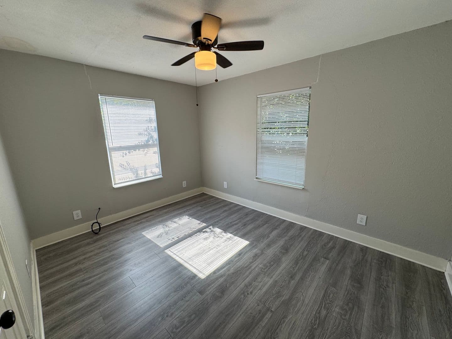 Waco House: 1040 N 33rd