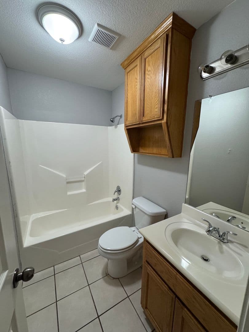 Waco House: 10237 Hyacinth Ln Unit B