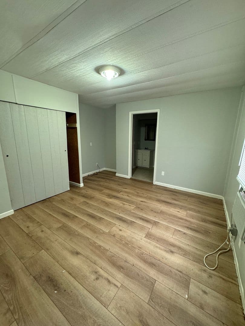 Waco House: 441 Daybreak