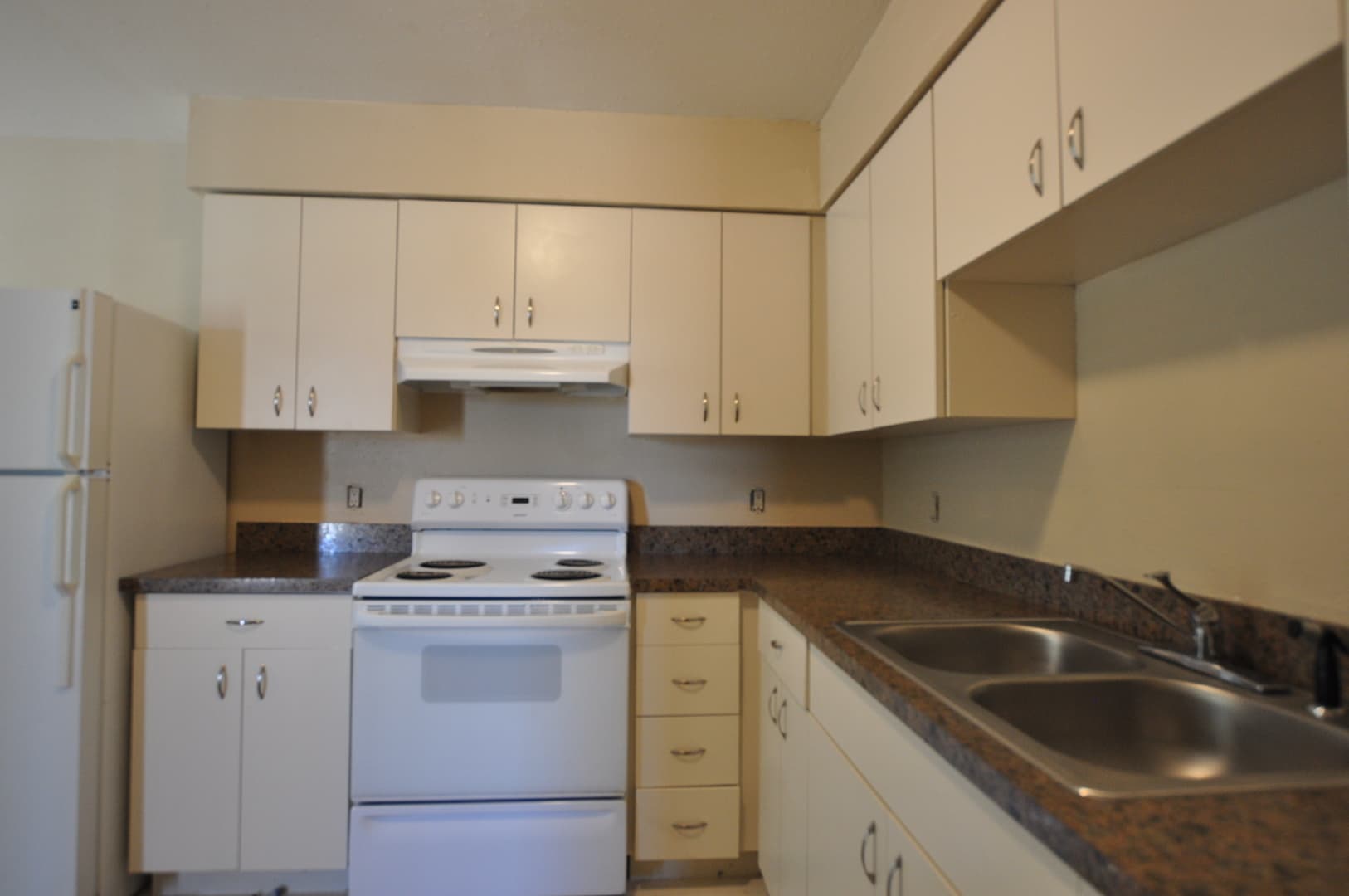 Brownsboro Apartment: 11101 Ingram St.