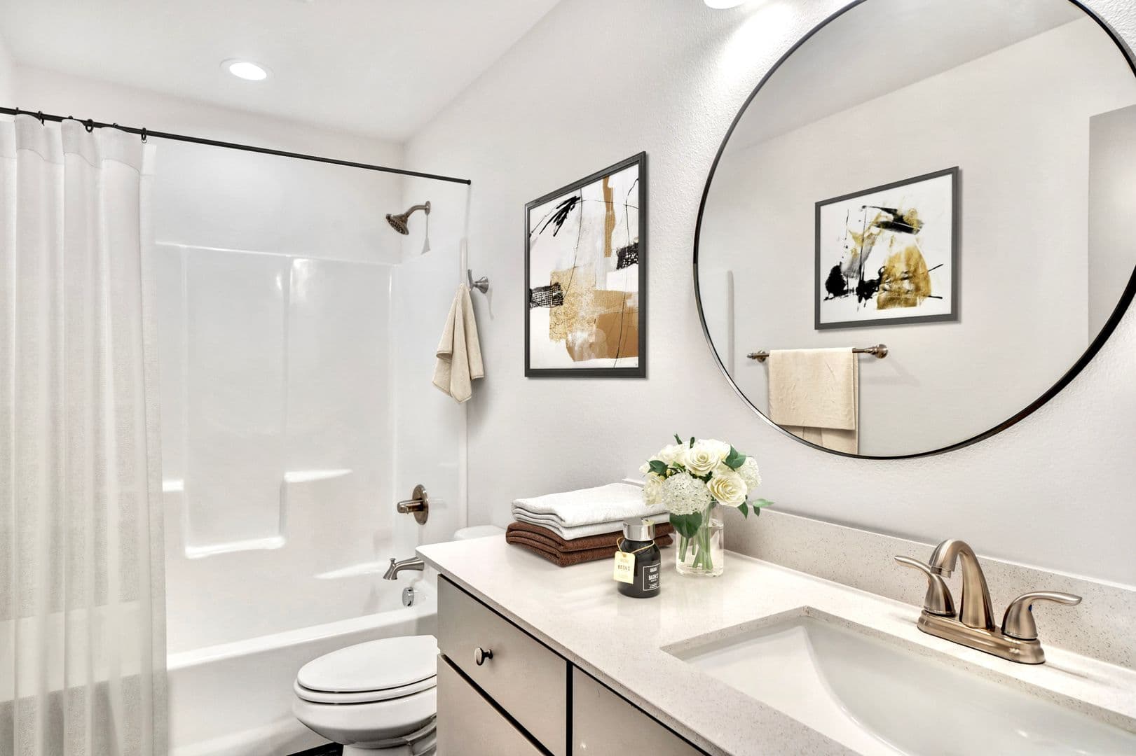 Bullard Townhome: 625 Papillon Rd