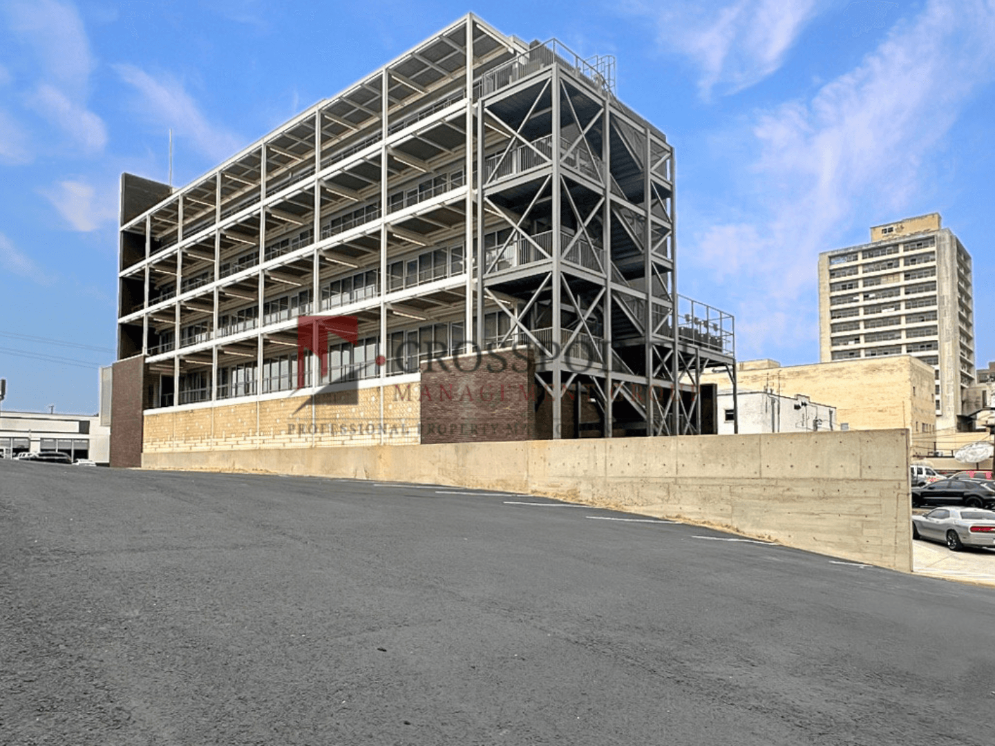 Tyler Apartment: 230 S. Broadway Ave