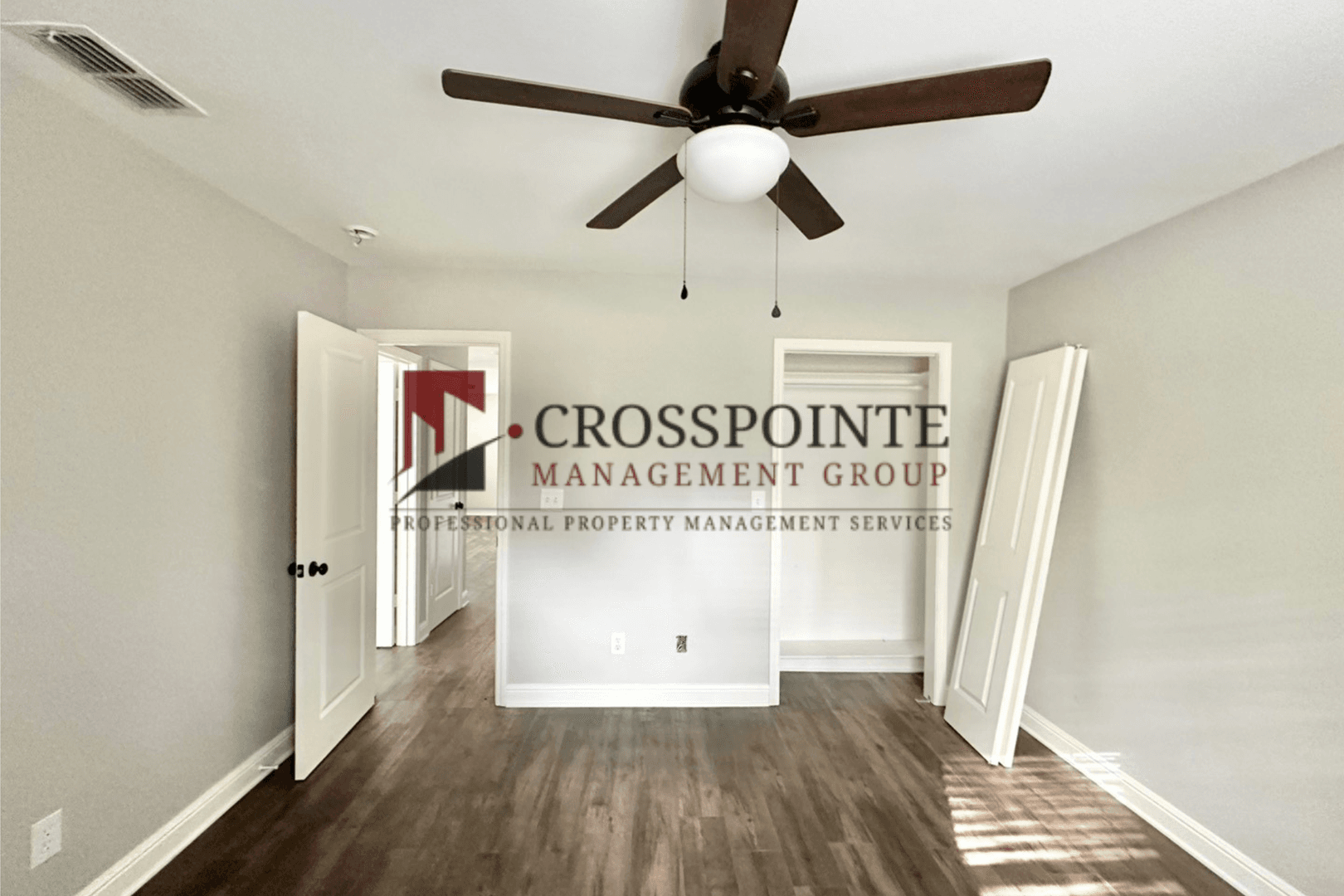 Gilmer Apartment: 300 Pecan St.