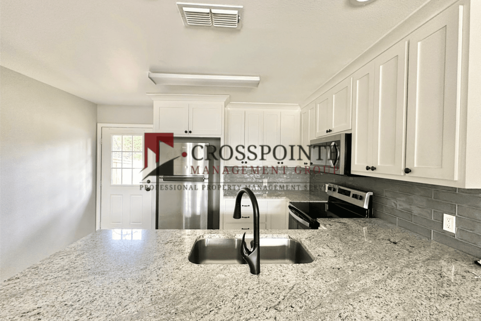 Gilmer Apartment: 300 Pecan St.