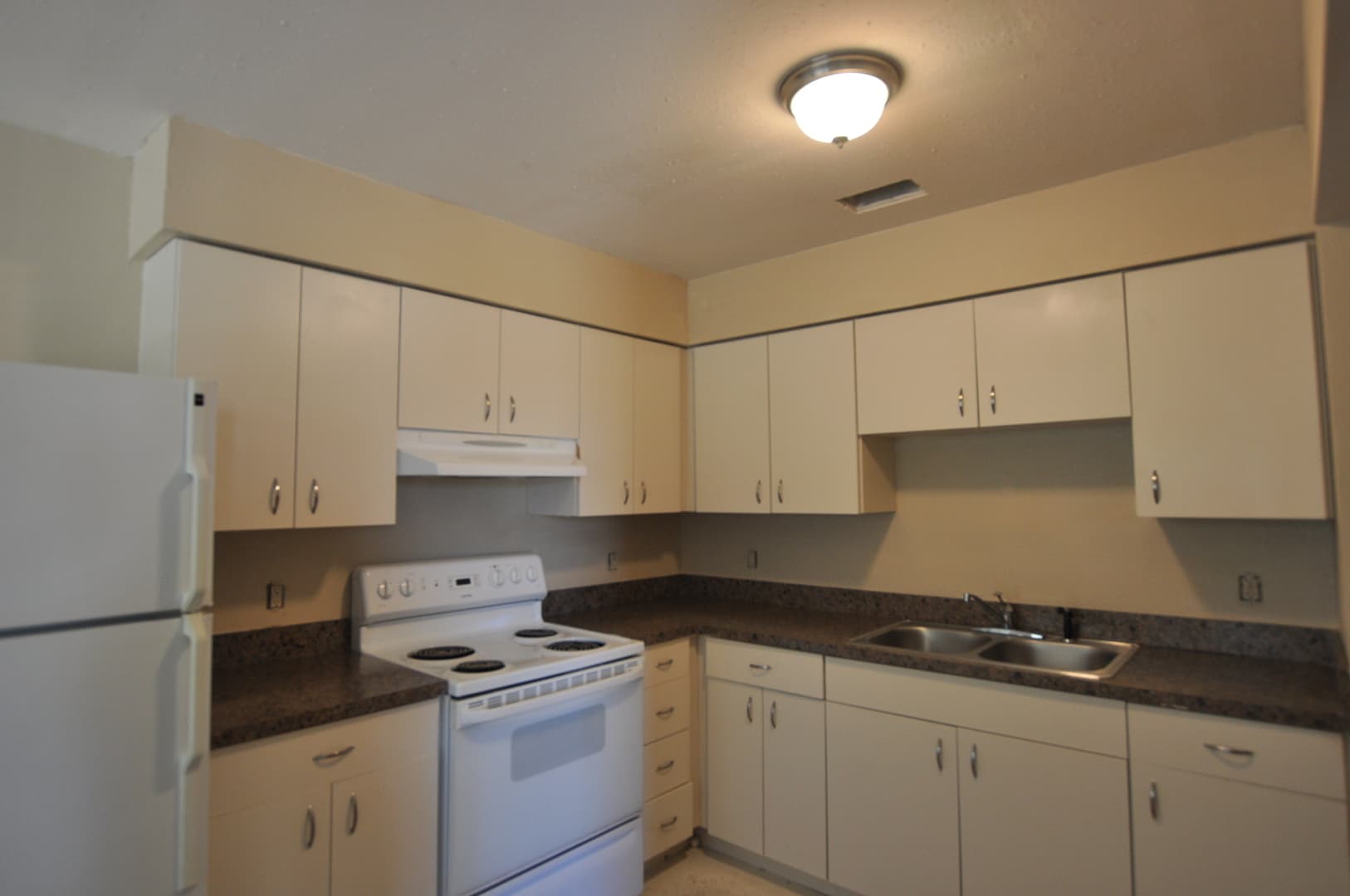 Brownsboro Apartment: 11101 Ingram St.