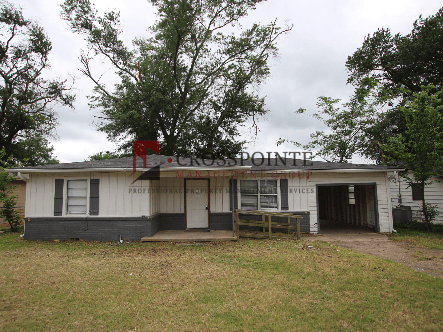 Tyler House: 2327 Plume Dr.