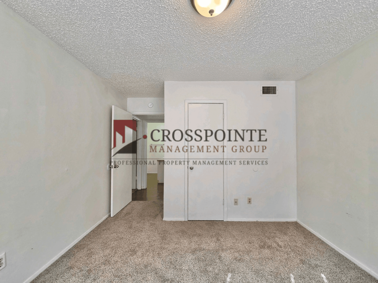 Gilmer Apartment: Texas Ave
