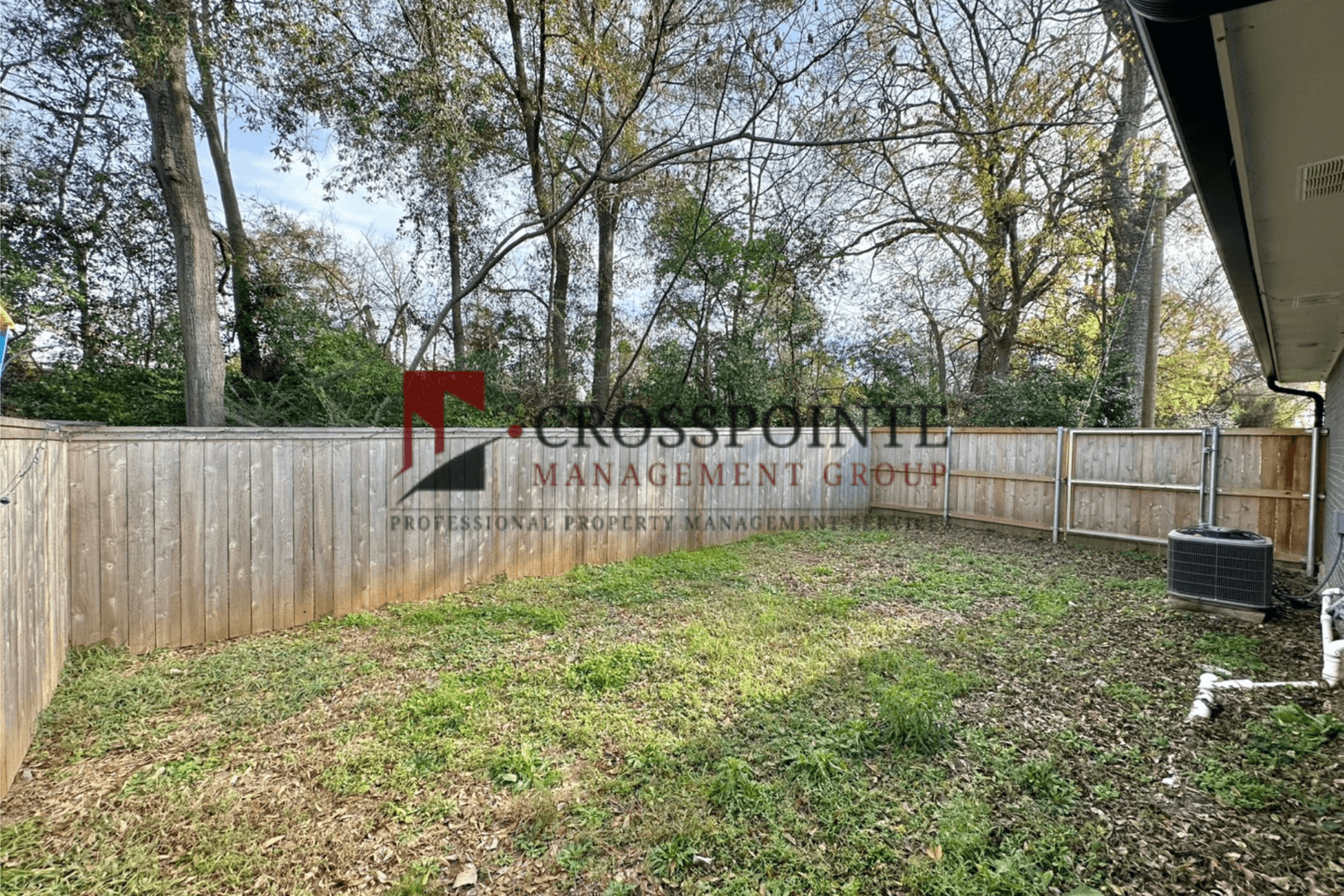 Gilmer Apartment: 300 Pecan St.