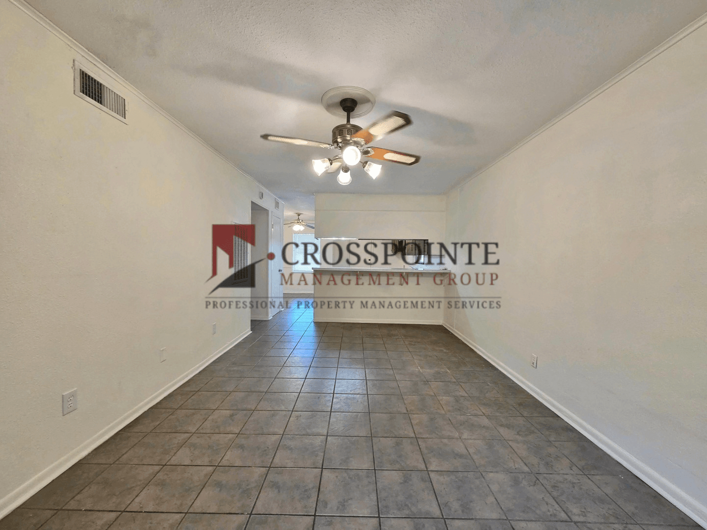 Longview Apartment: 212 Ruby Ln