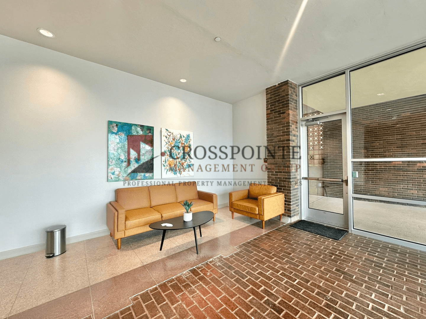 Tyler Apartment: 230 S. Broadway Ave