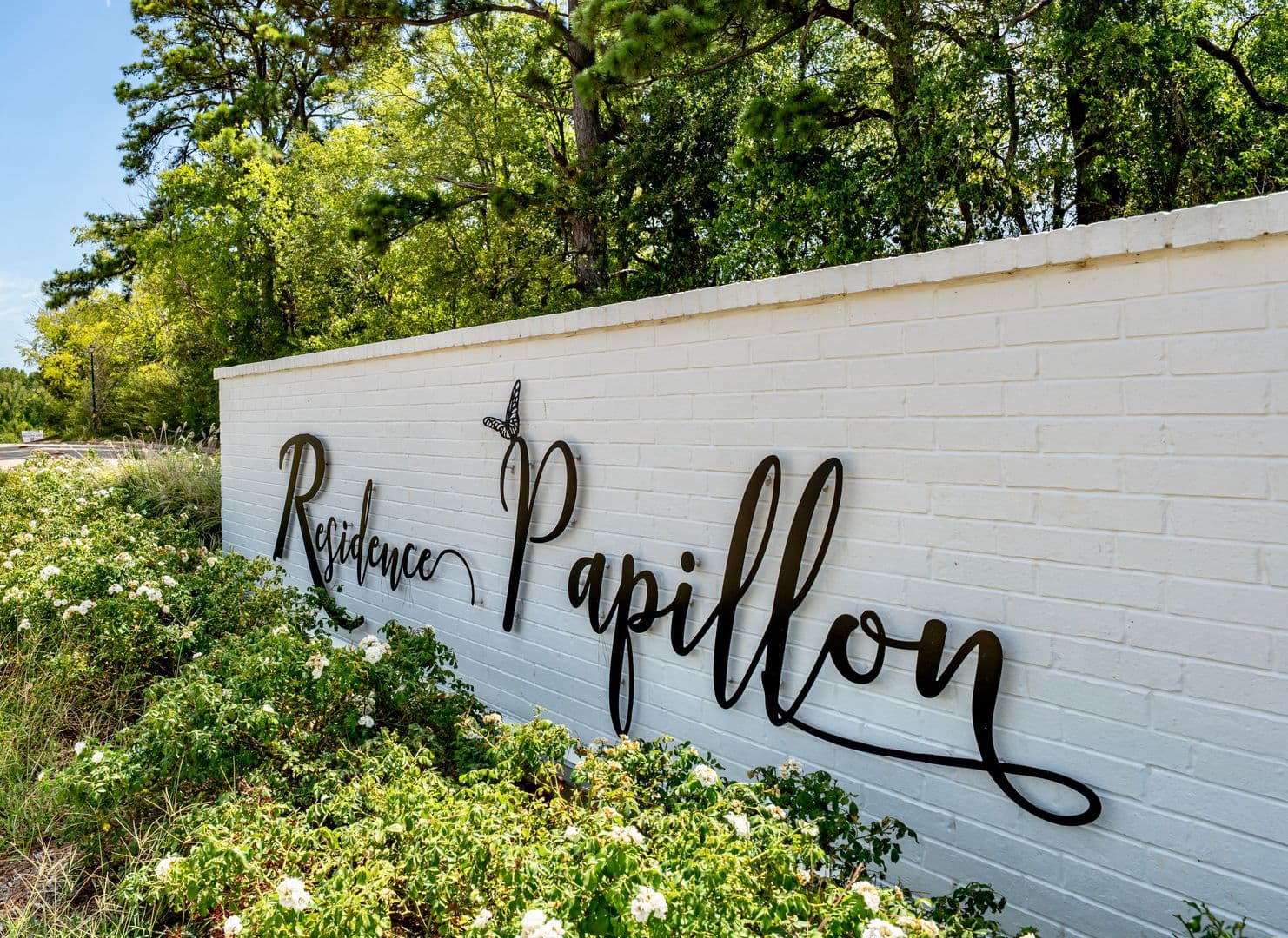 Bullard Townhome: 625 Papillon Rd