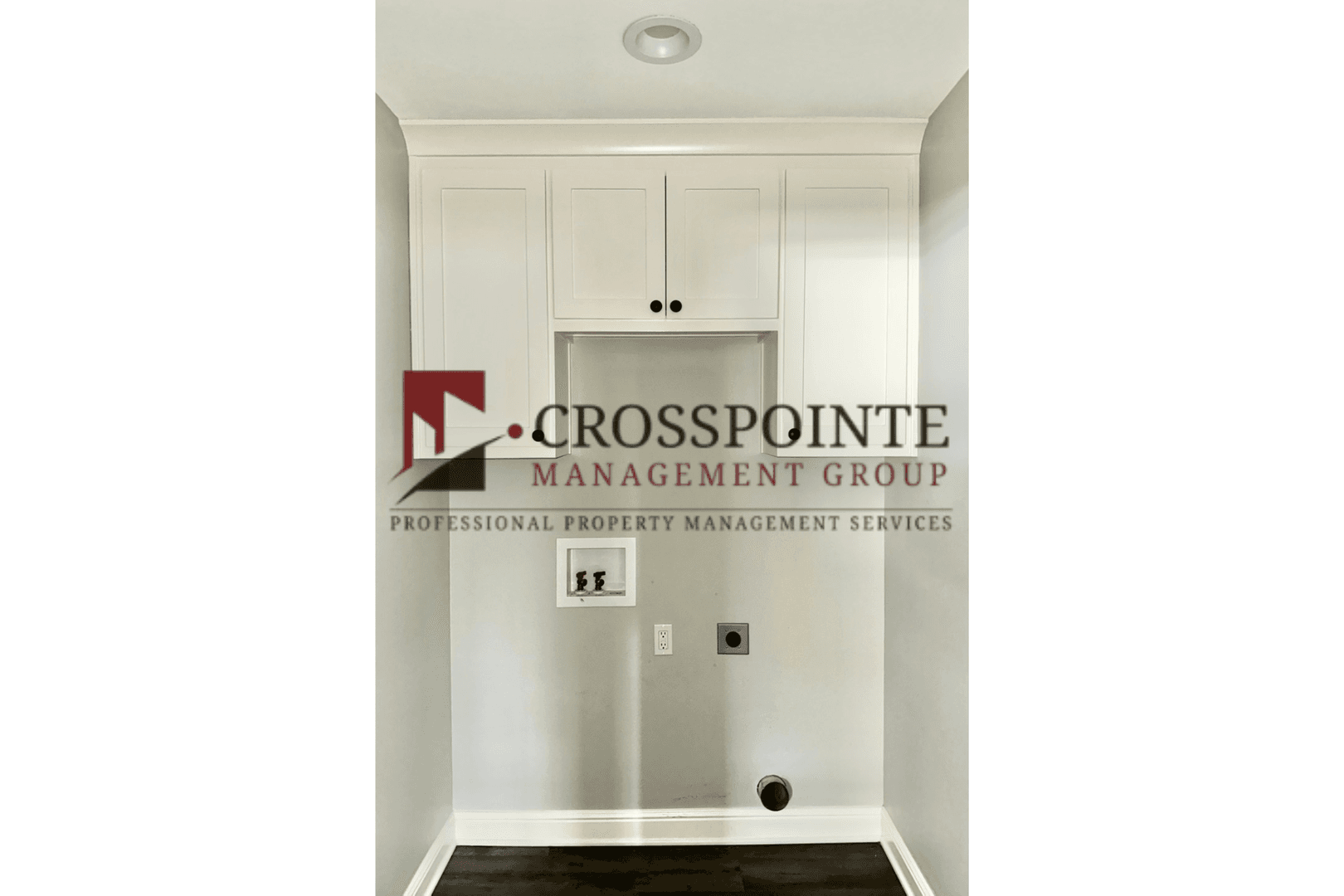 Gilmer Apartment: 300 Pecan St.