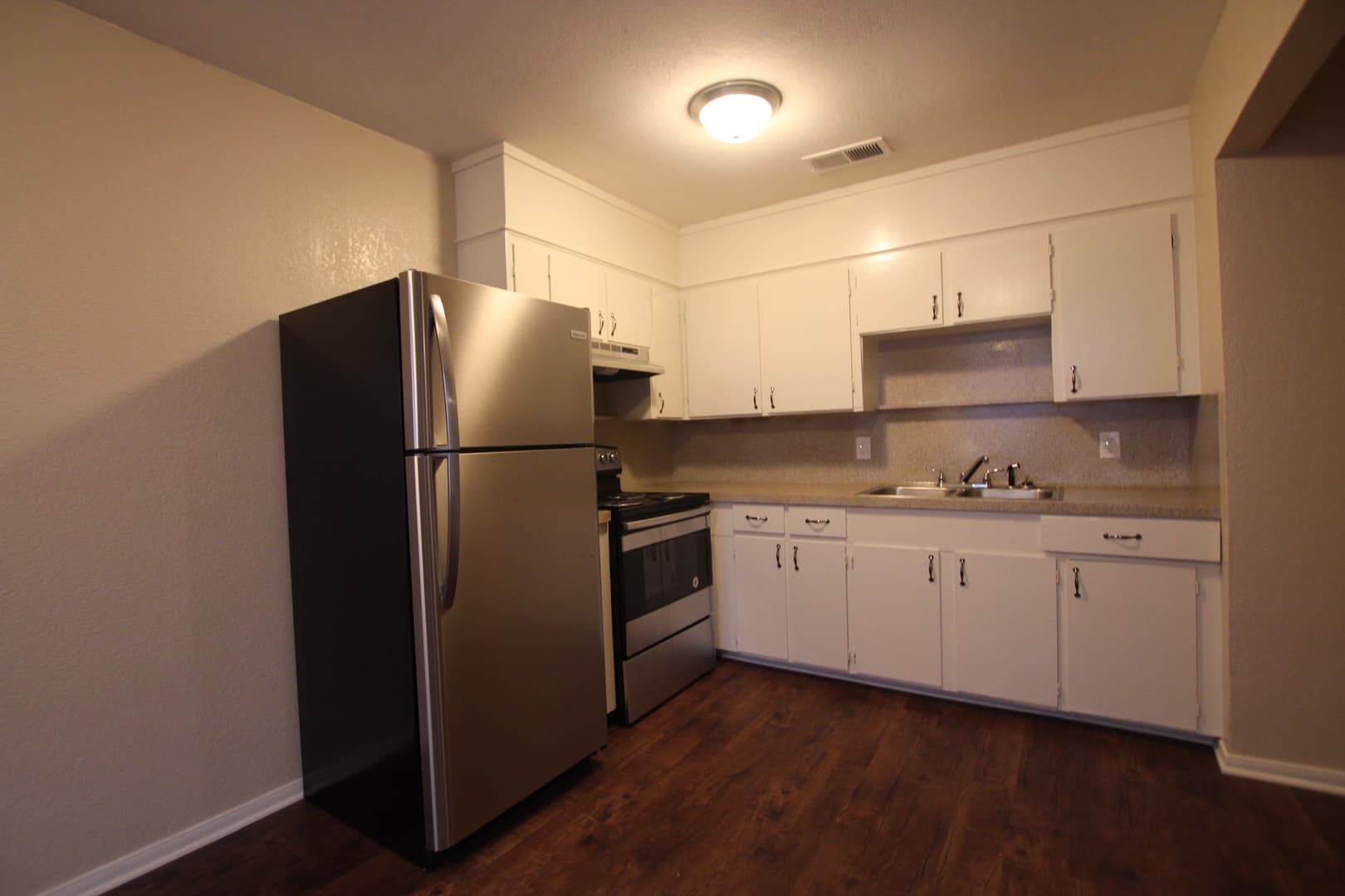 Brownsboro Apartment: 11101 Ingram St.