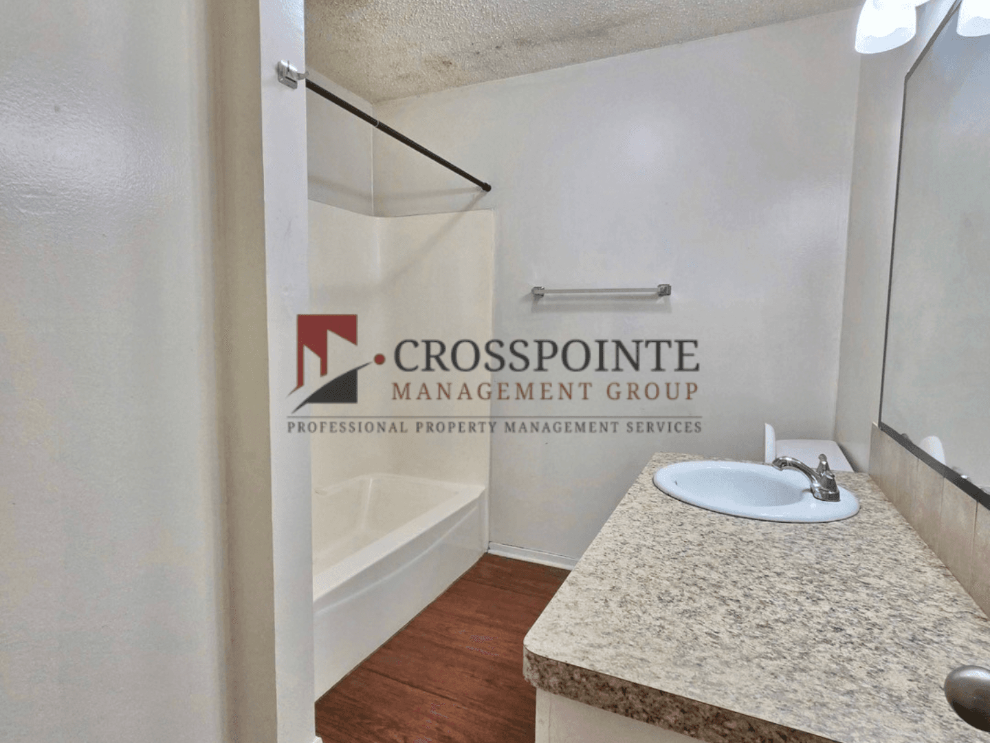 Gilmer Apartment: Texas Ave