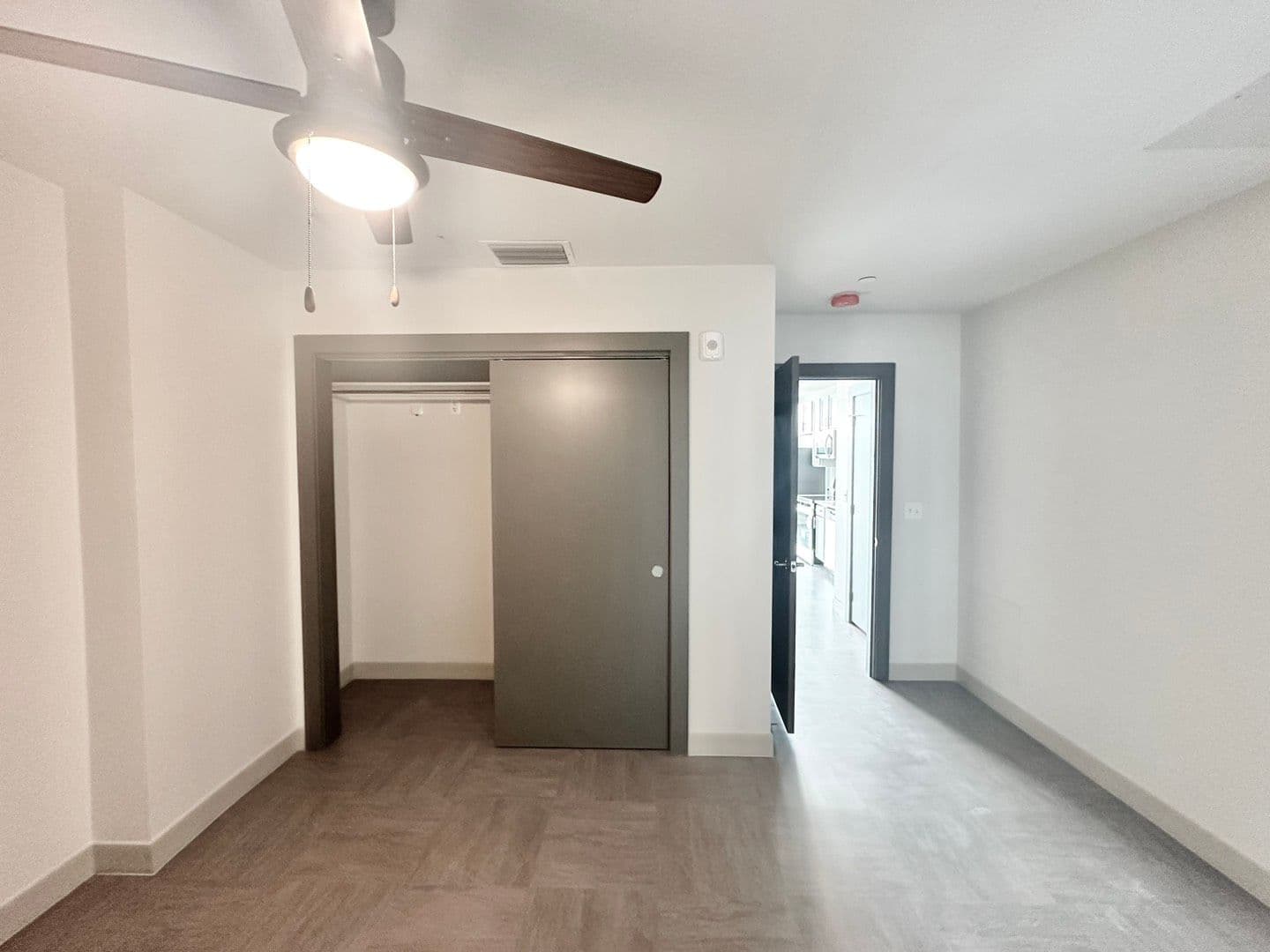 Tyler Apartment: 230 S. Broadway Ave