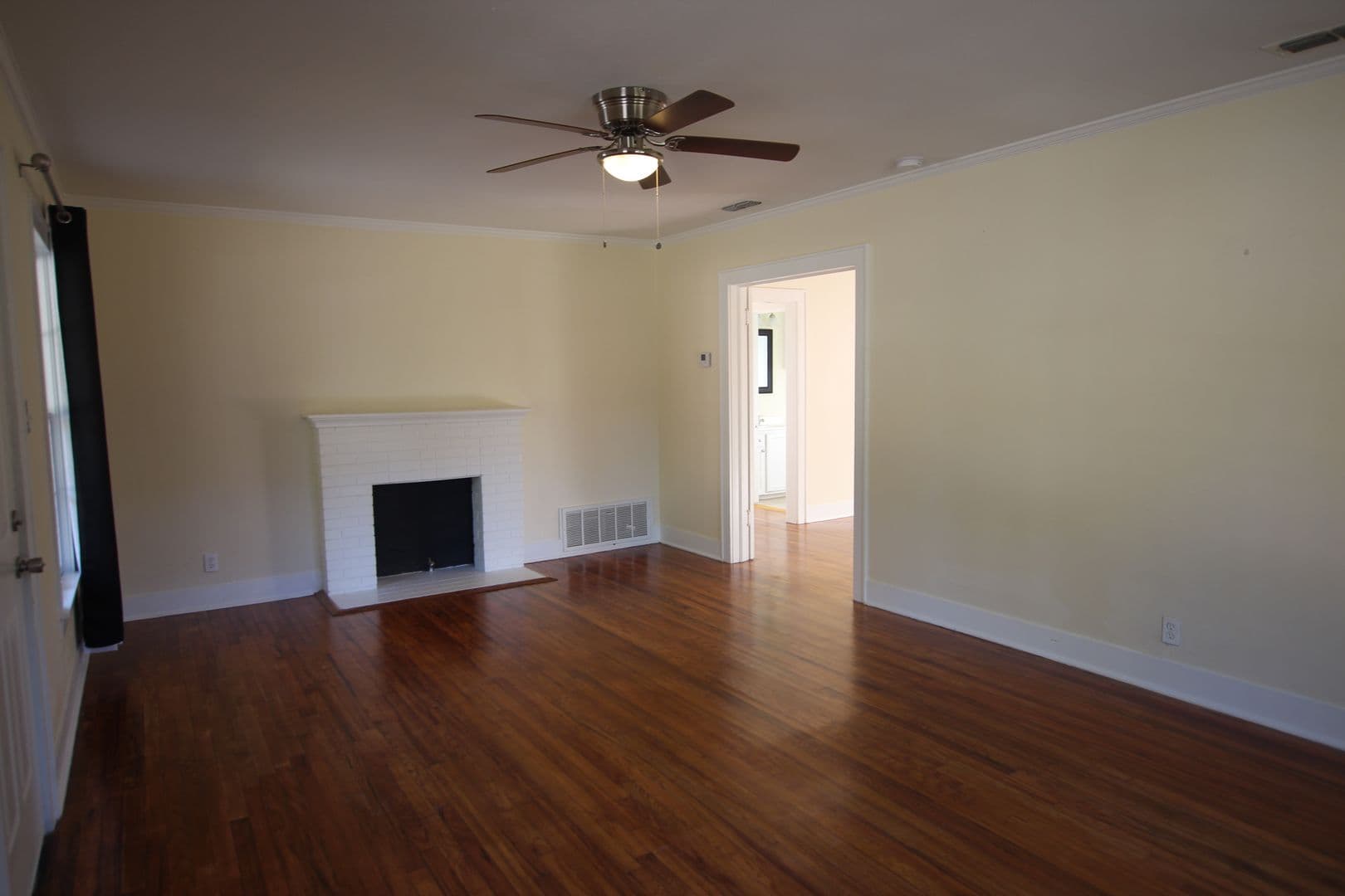 Tyler House: 845 S Donnybrook