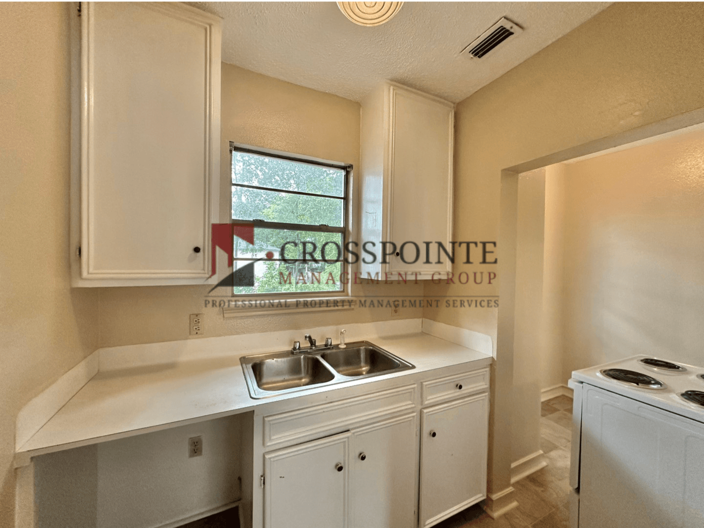 Tyler Apartment: Augusta/Mockingbird
