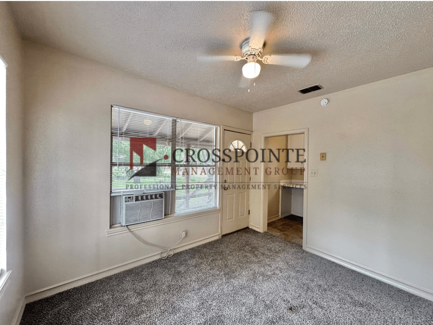 Tyler Apartment: Augusta/Mockingbird