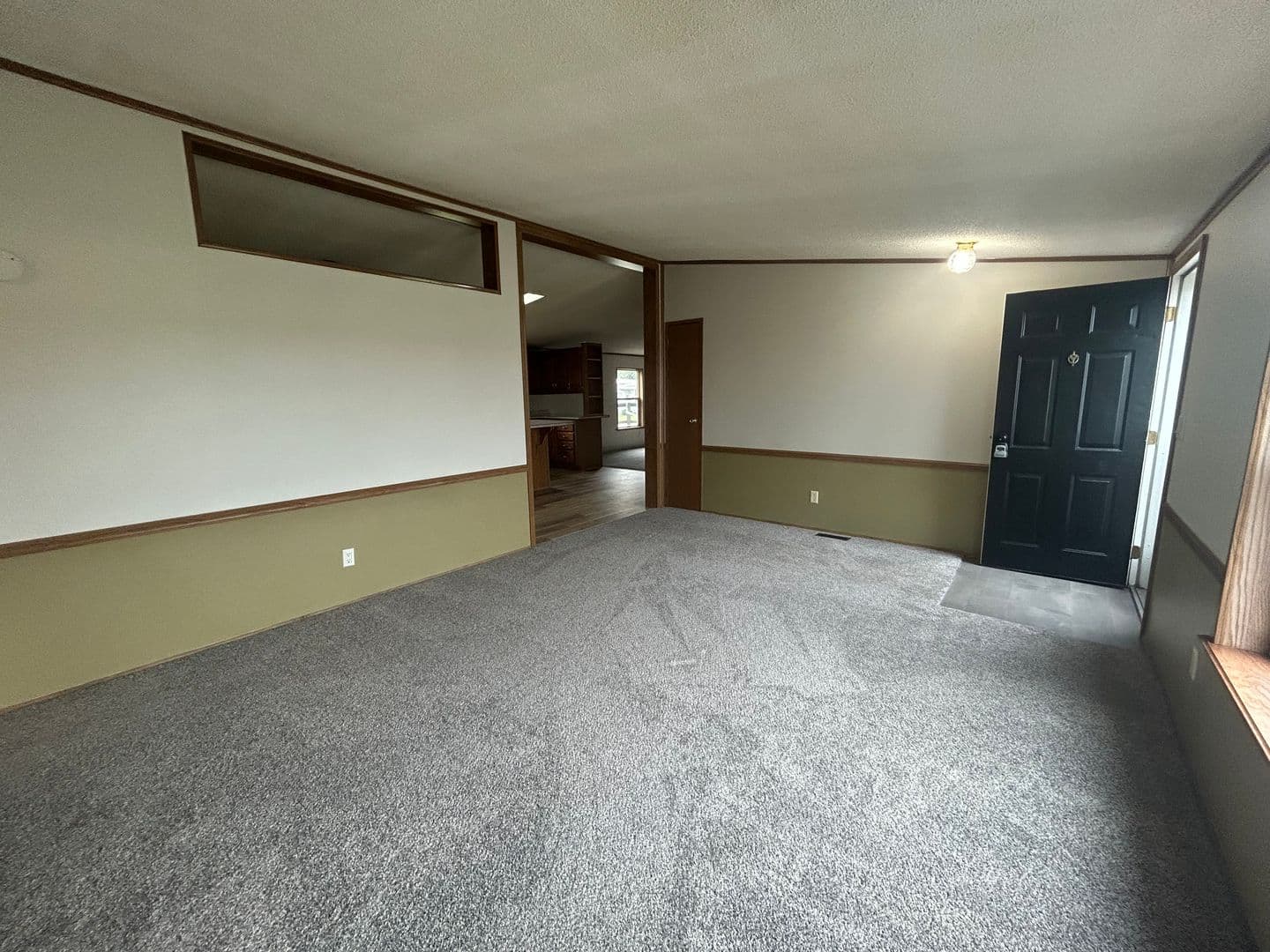 Council Bluffs House: 3501 Scott Dr.
