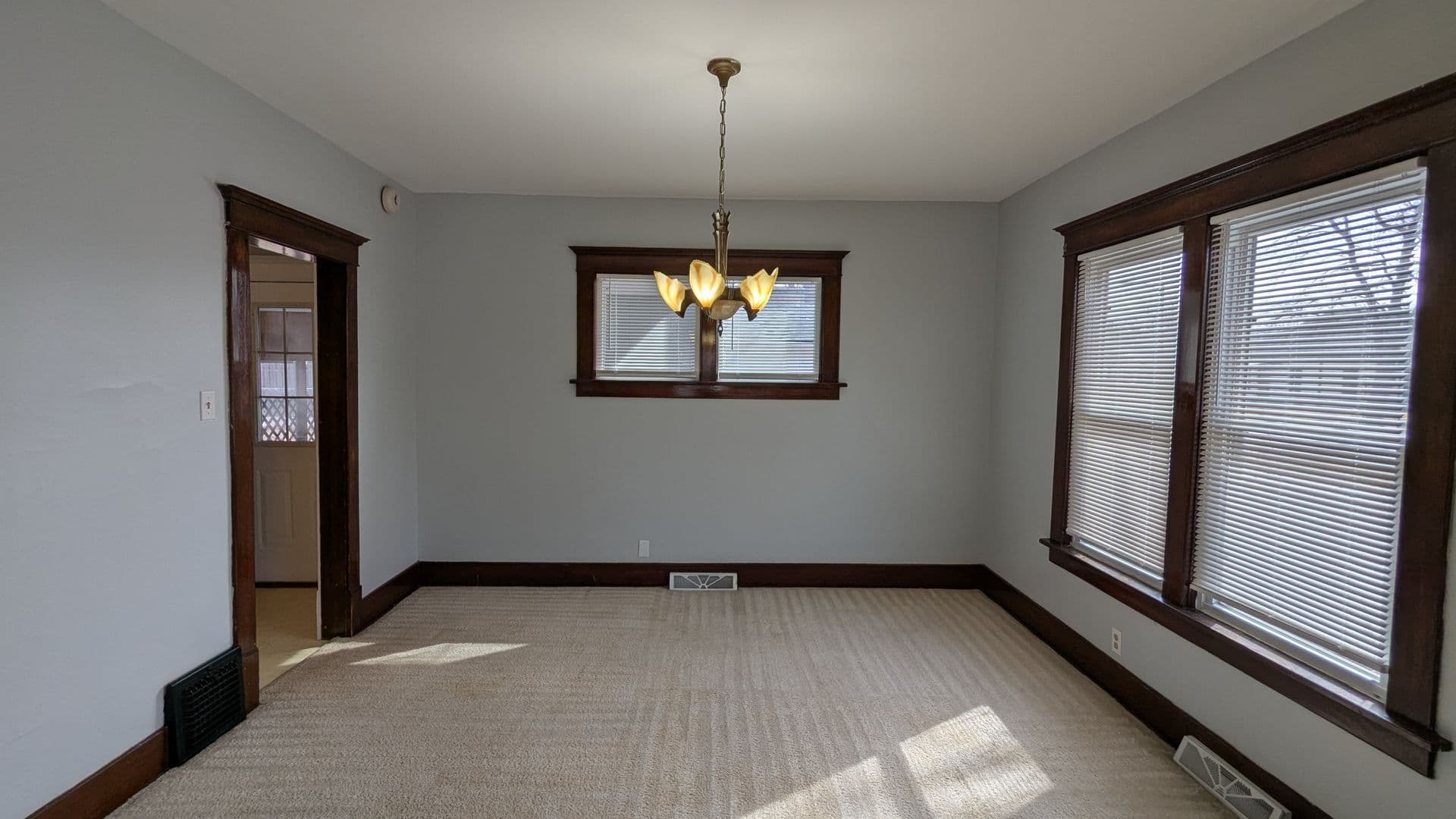 Council BLuffs House: 619 S 21st Street