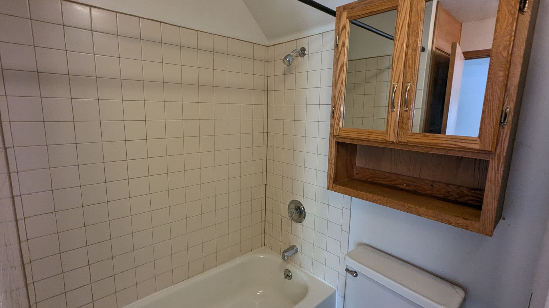 Council Bluffs Apartment: 1518 2nd Ave