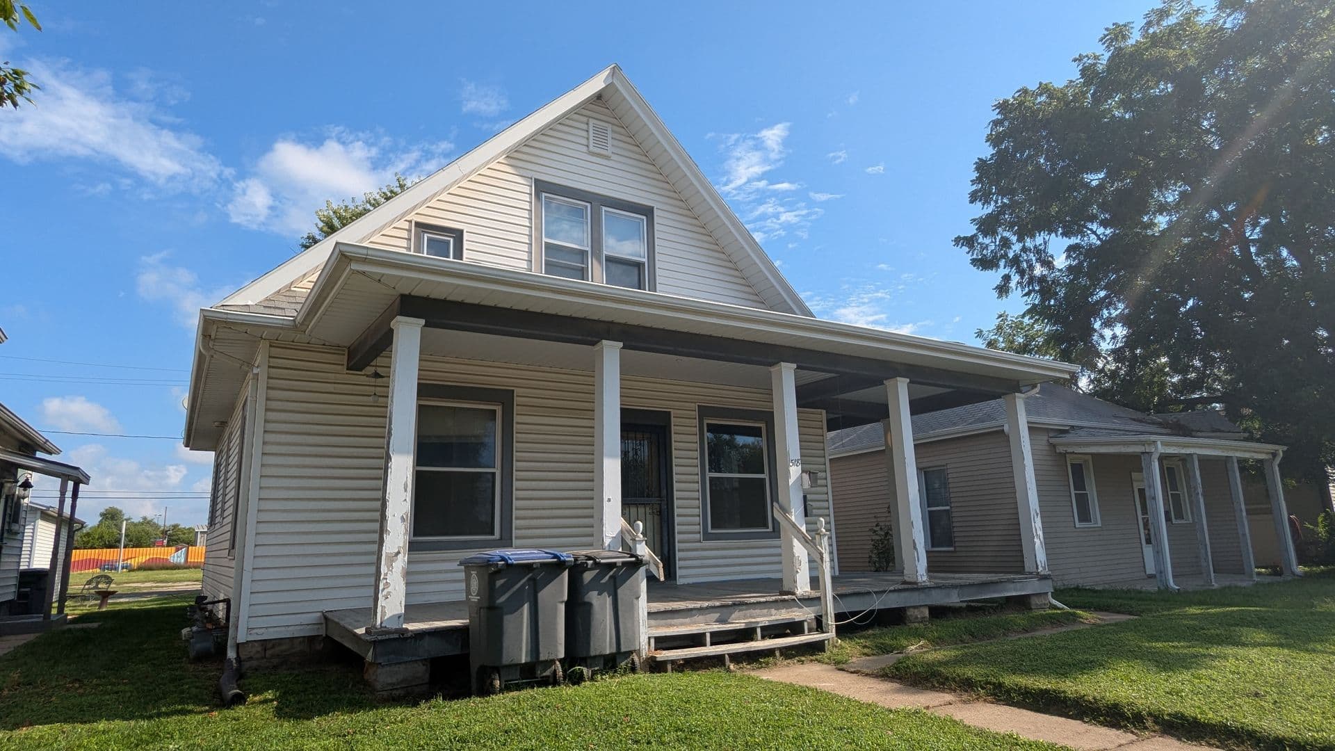 Council Bluffs Apartment: 1518 2nd Ave
