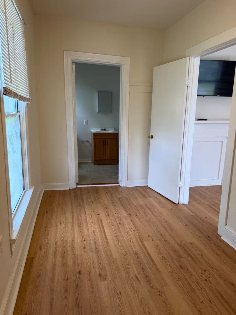COLLEGE PARK Apartment: 7405 COLUMBIA AVENUE