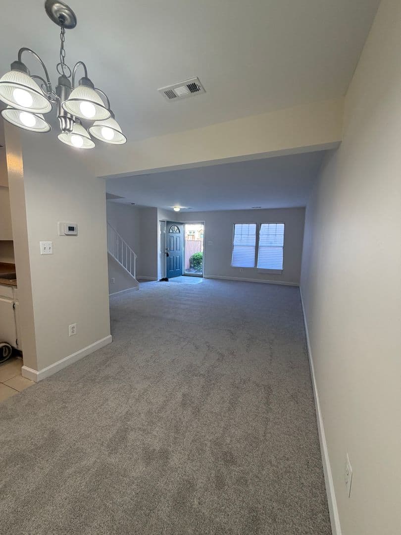 SILVER SPRING House: 4118 PEPPERTREE LANE