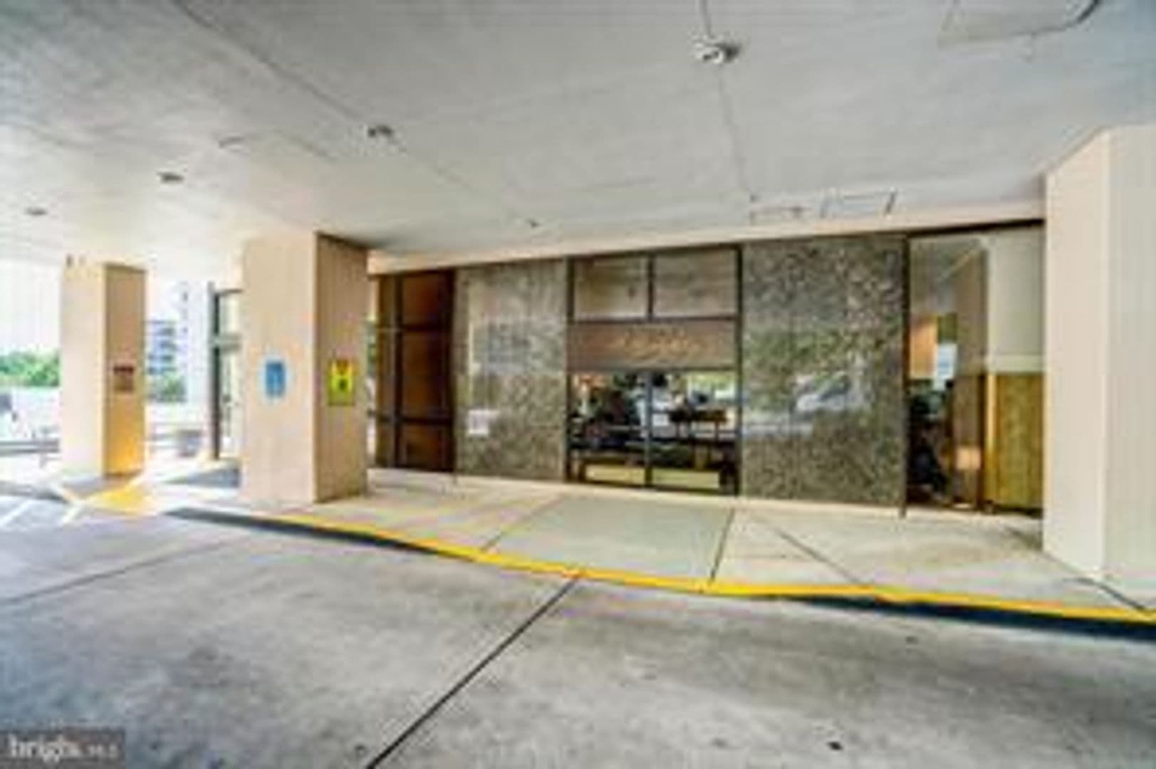 CHEVY CHASE House: 5500 FRIENDSHIP BLVD #1708N