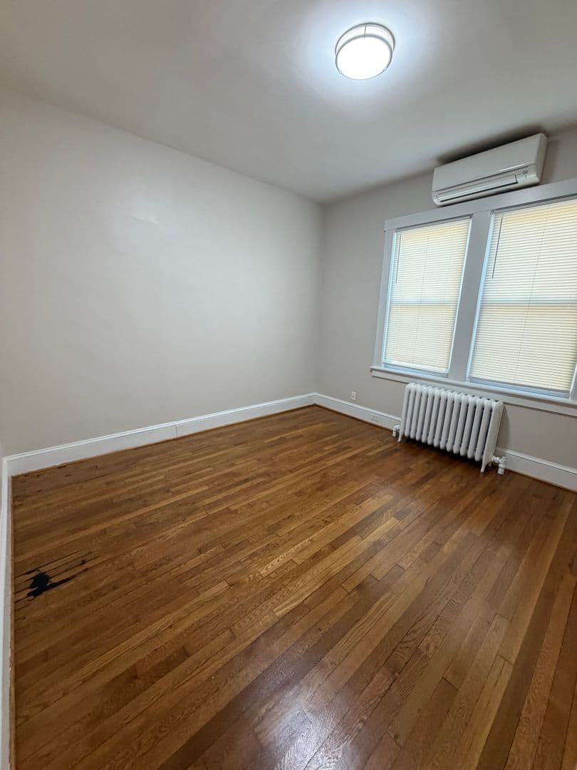 TAKOMA PARK Apartment: 7908 FLOWER AVENUE