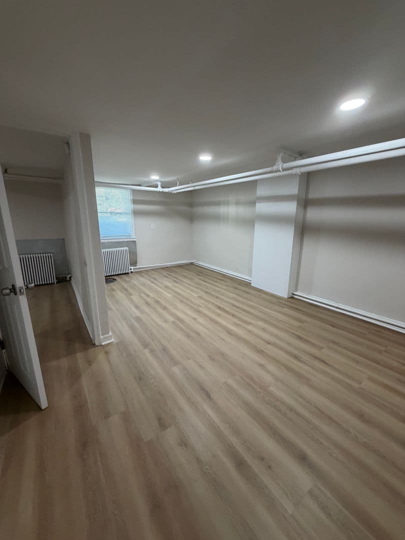 TAKOMA PARK Apartment: 7908 FLOWER AVENUE