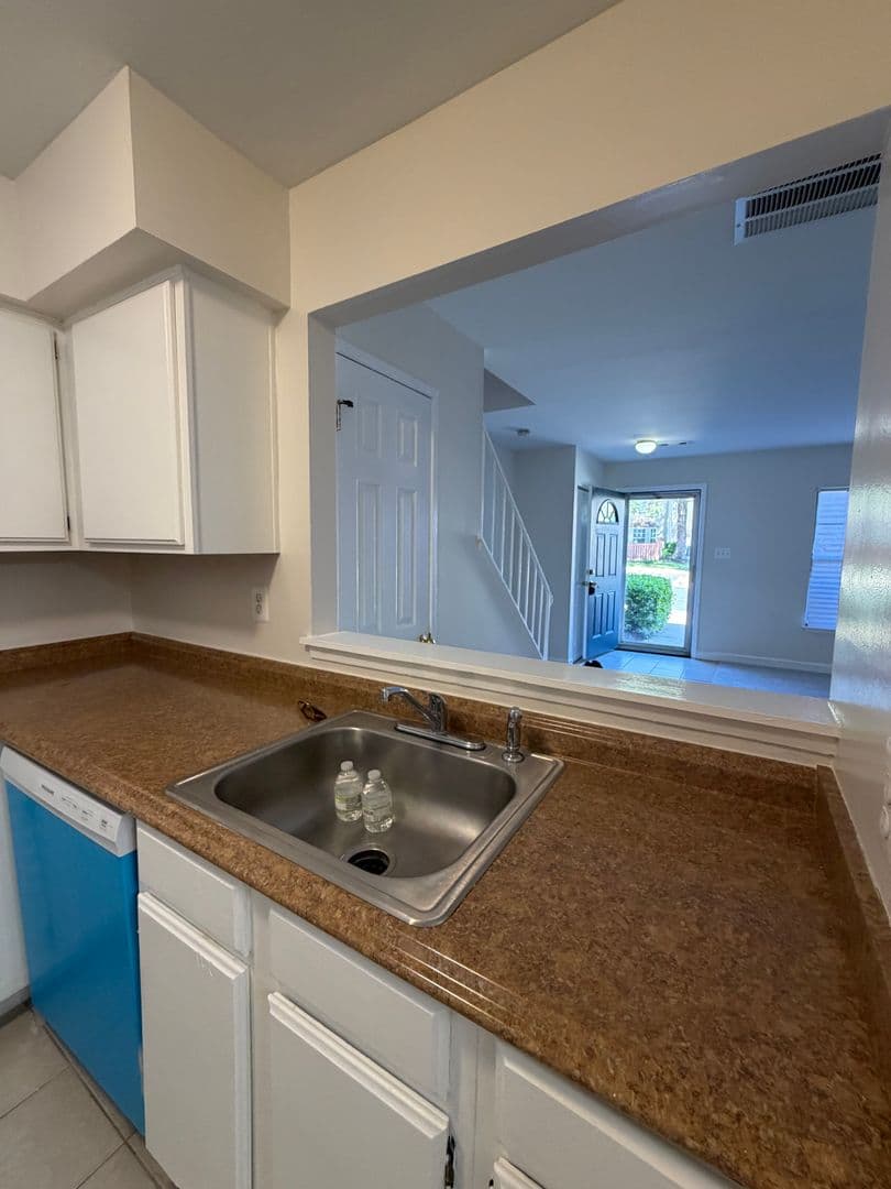 SILVER SPRING House: 4118 PEPPERTREE LANE