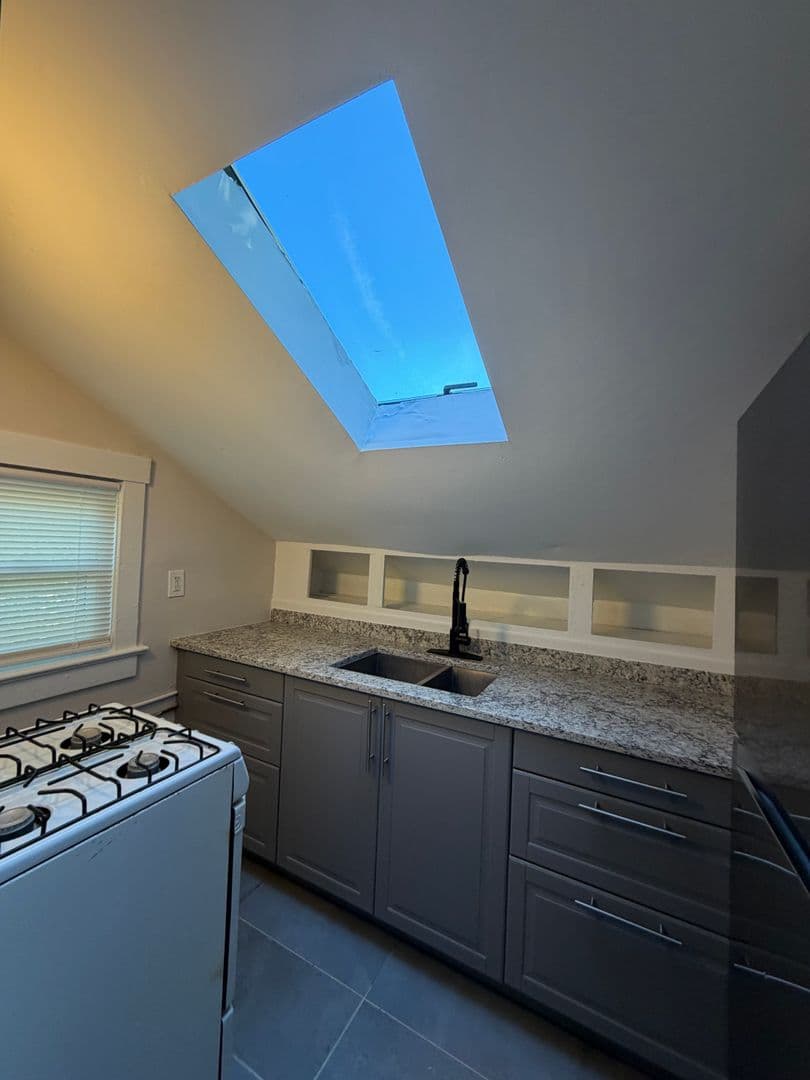 TAKOMA PARK Apartment: 7908 FLOWER AVENUE