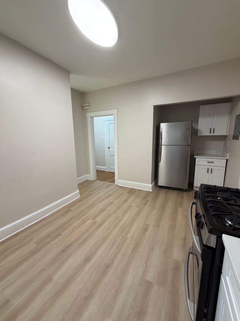 TAKOMA PARK Apartment: 7908 FLOWER AVENUE