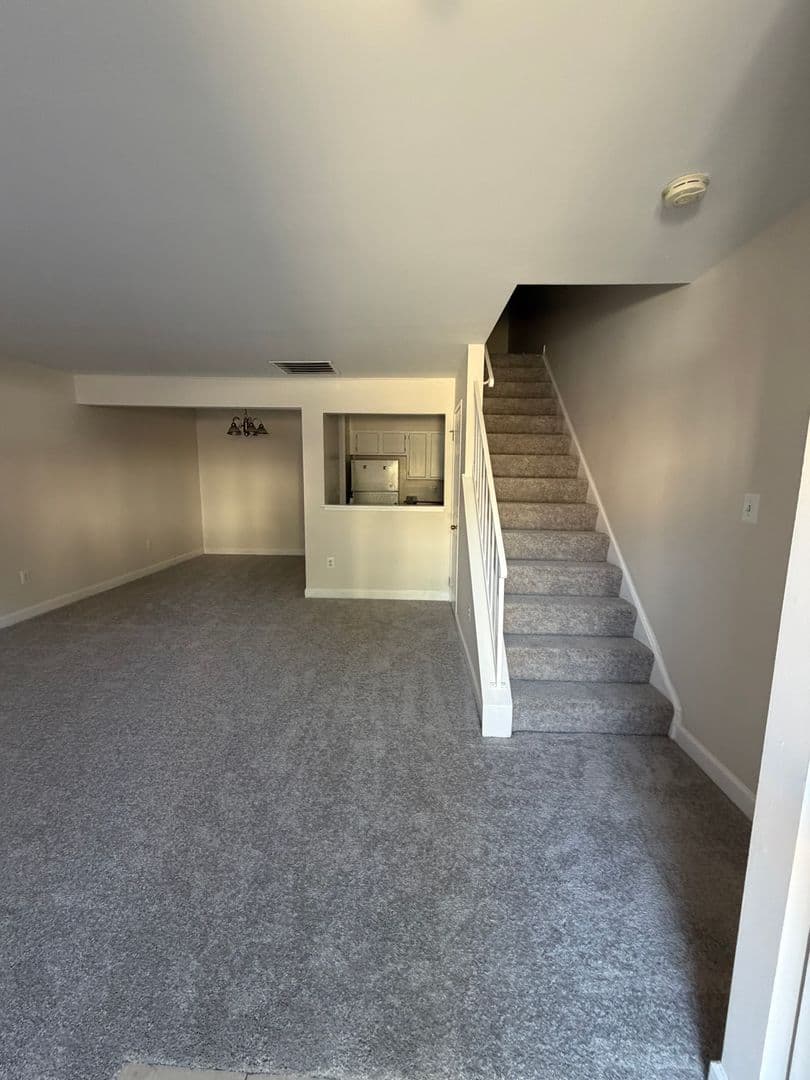 SILVER SPRING House: 4118 PEPPERTREE LANE
