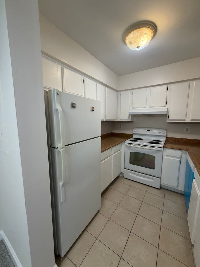 SILVER SPRING House: 4118 PEPPERTREE LANE