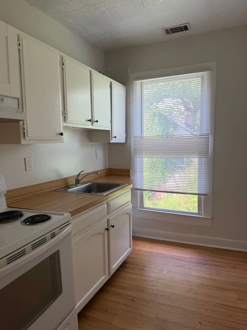 COLLEGE PARK Apartment: 7405 COLUMBIA AVENUE