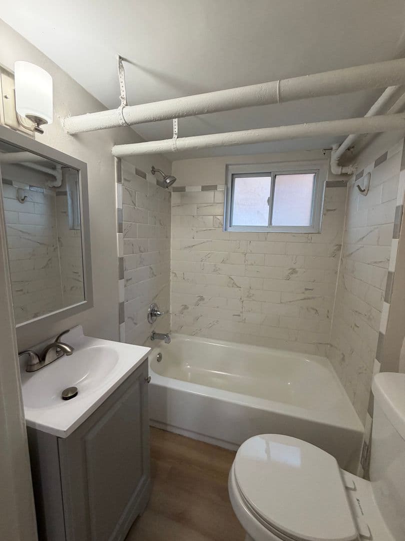 TAKOMA PARK Apartment: 7908 FLOWER AVENUE