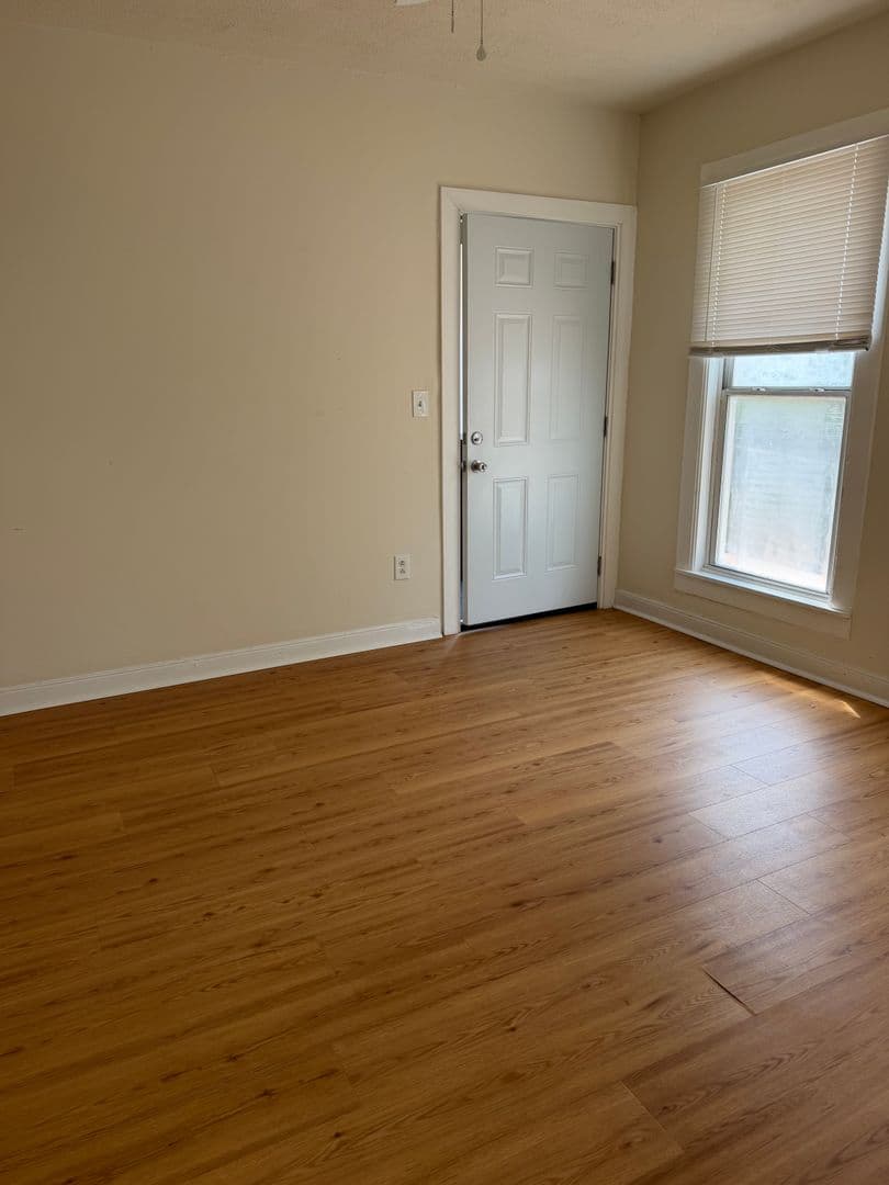 COLLEGE PARK Apartment: 7405 COLUMBIA AVENUE