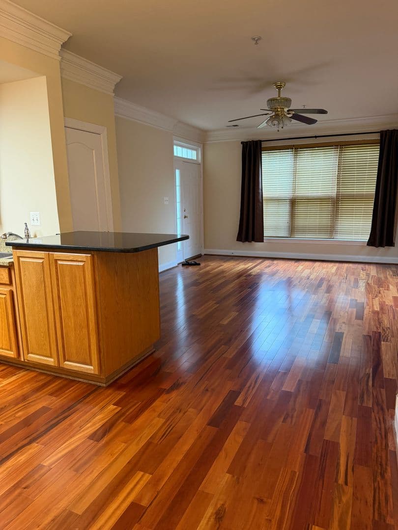 GAITHERSBURG House: 908 ORCHARD RIDGE DRIVE #100