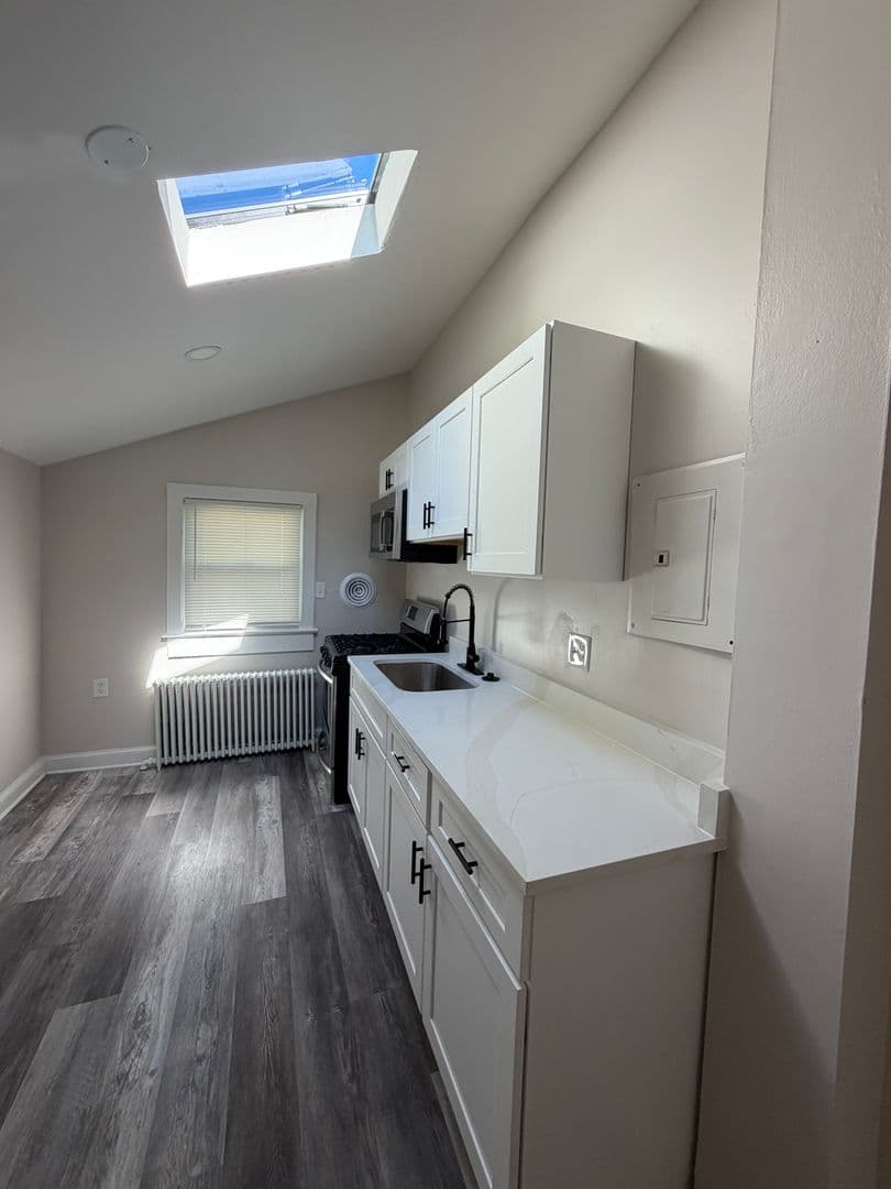 TAKOMA PARK Apartment: 7908 FLOWER AVENUE
