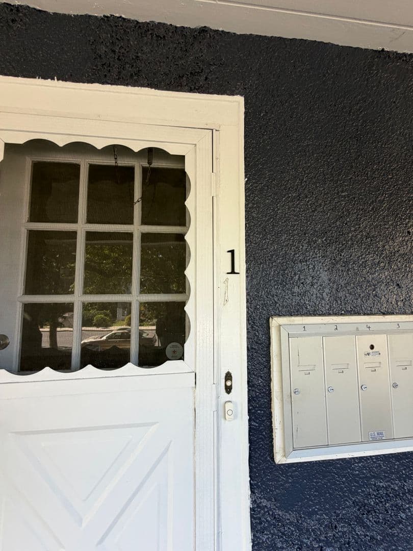 TAKOMA PARK Apartment: 7908 FLOWER AVENUE