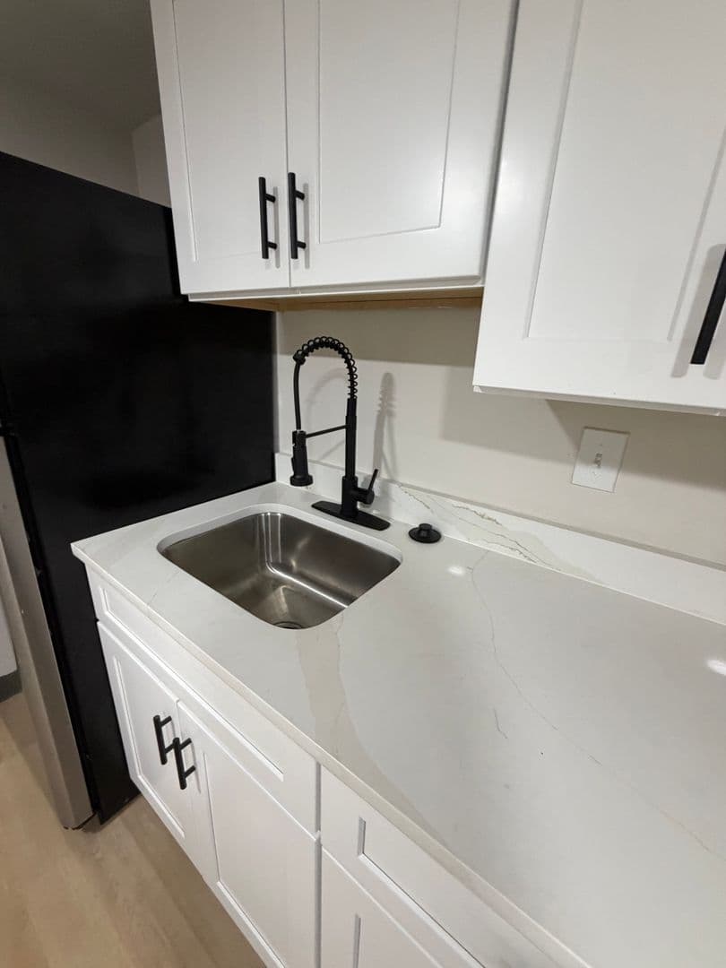 TAKOMA PARK Apartment: 7908 FLOWER AVENUE