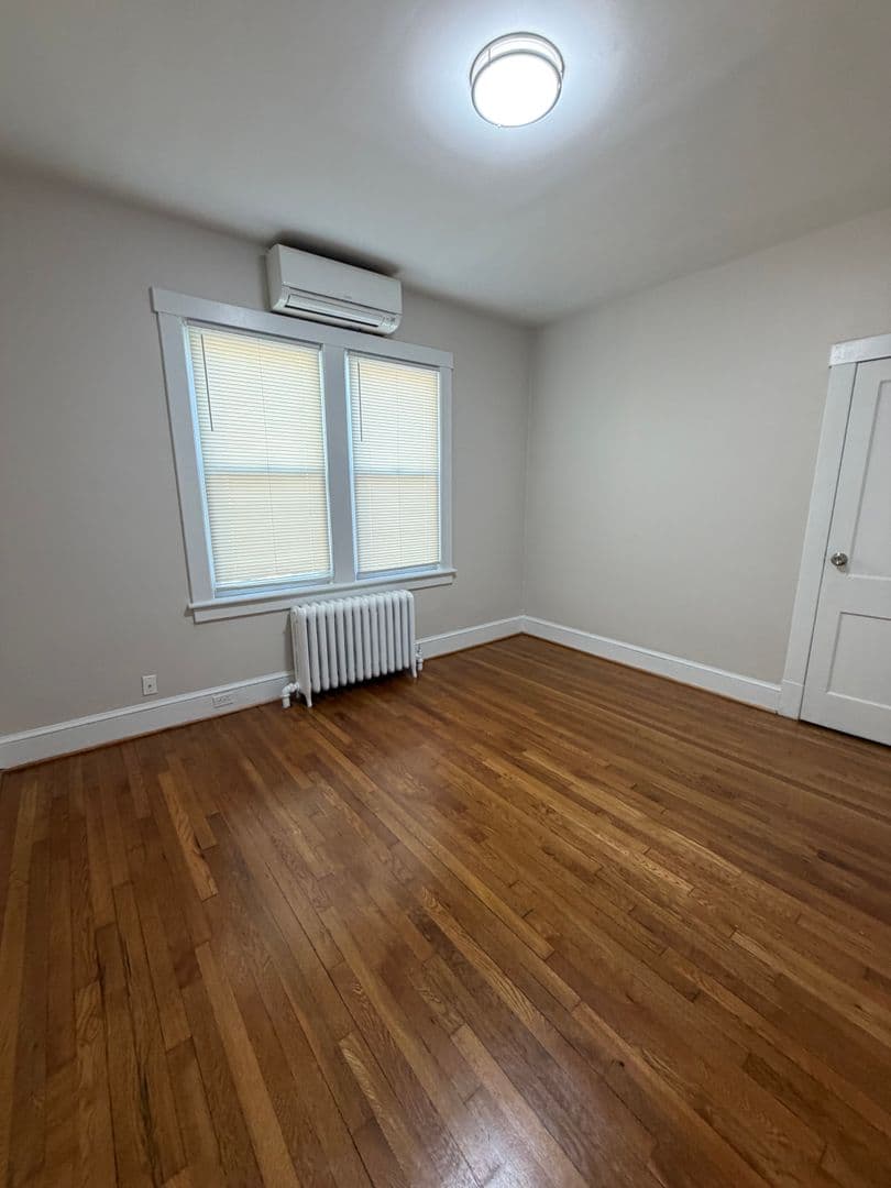 TAKOMA PARK Apartment: 7908 FLOWER AVENUE