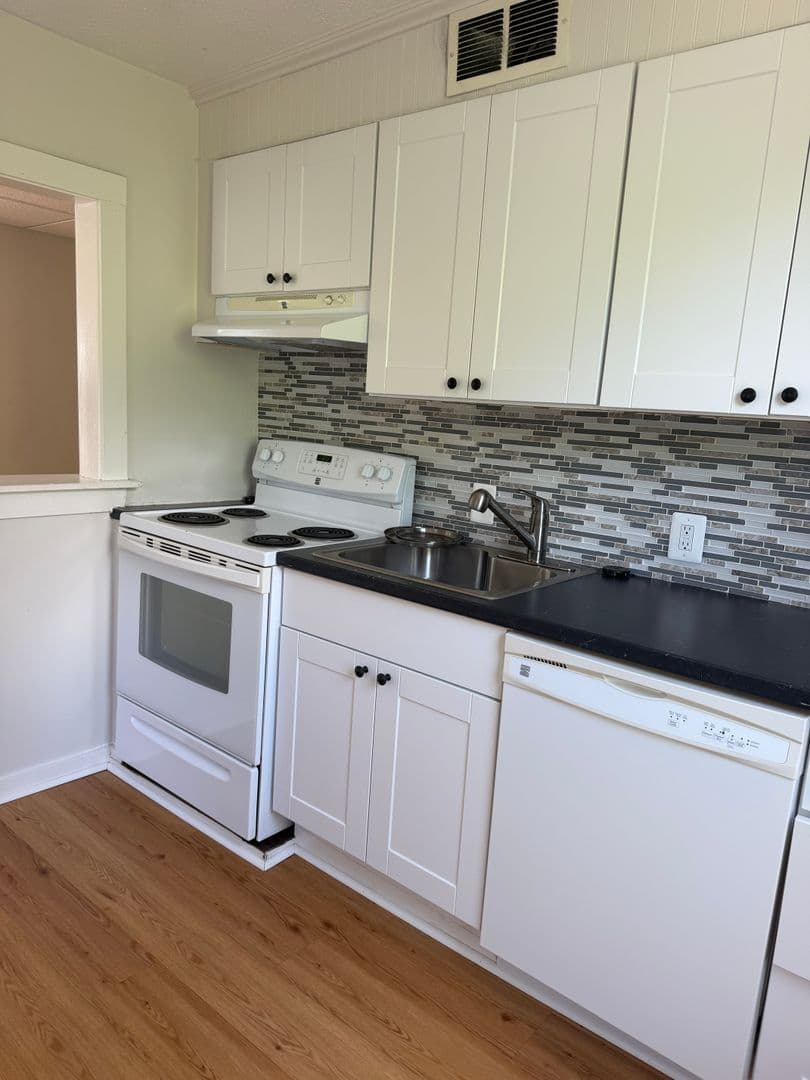 COLLEGE PARK Apartment: 7405 COLUMBIA AVENUE