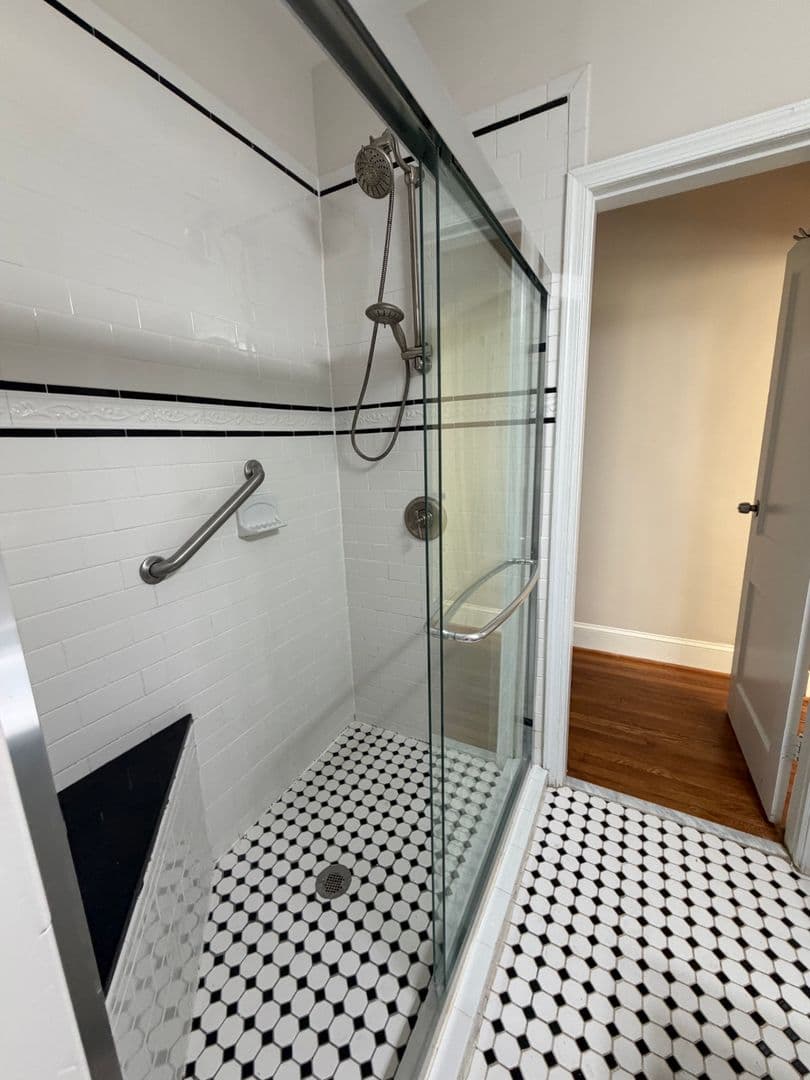 TAKOMA PARK Apartment: 7908 FLOWER AVENUE