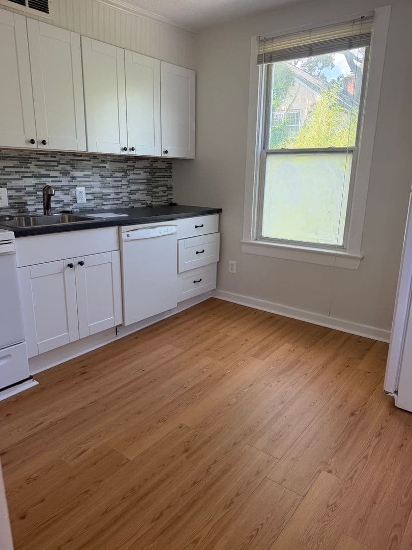 COLLEGE PARK Apartment: 7405 COLUMBIA AVENUE