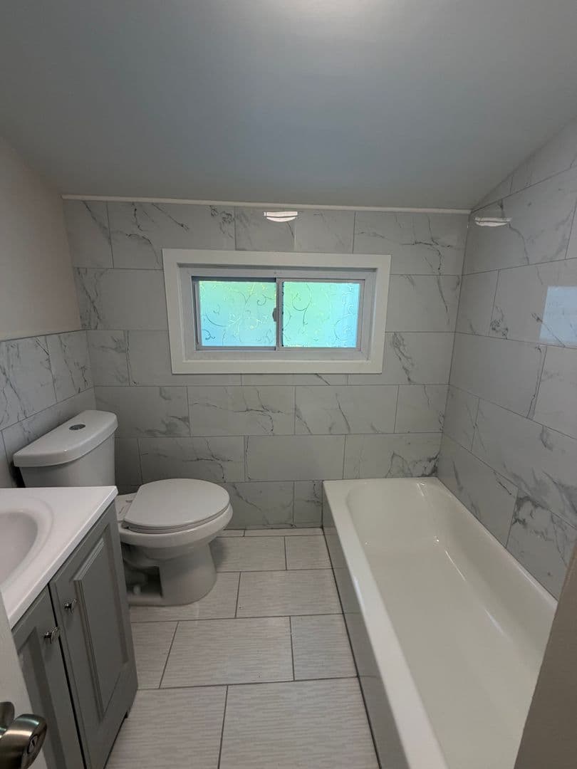 TAKOMA PARK Apartment: 7908 FLOWER AVENUE
