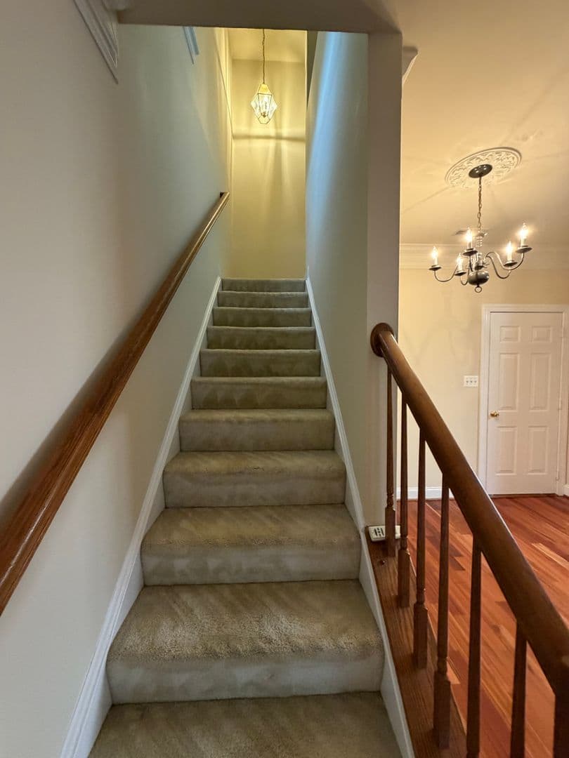 GAITHERSBURG House: 908 ORCHARD RIDGE DRIVE #100