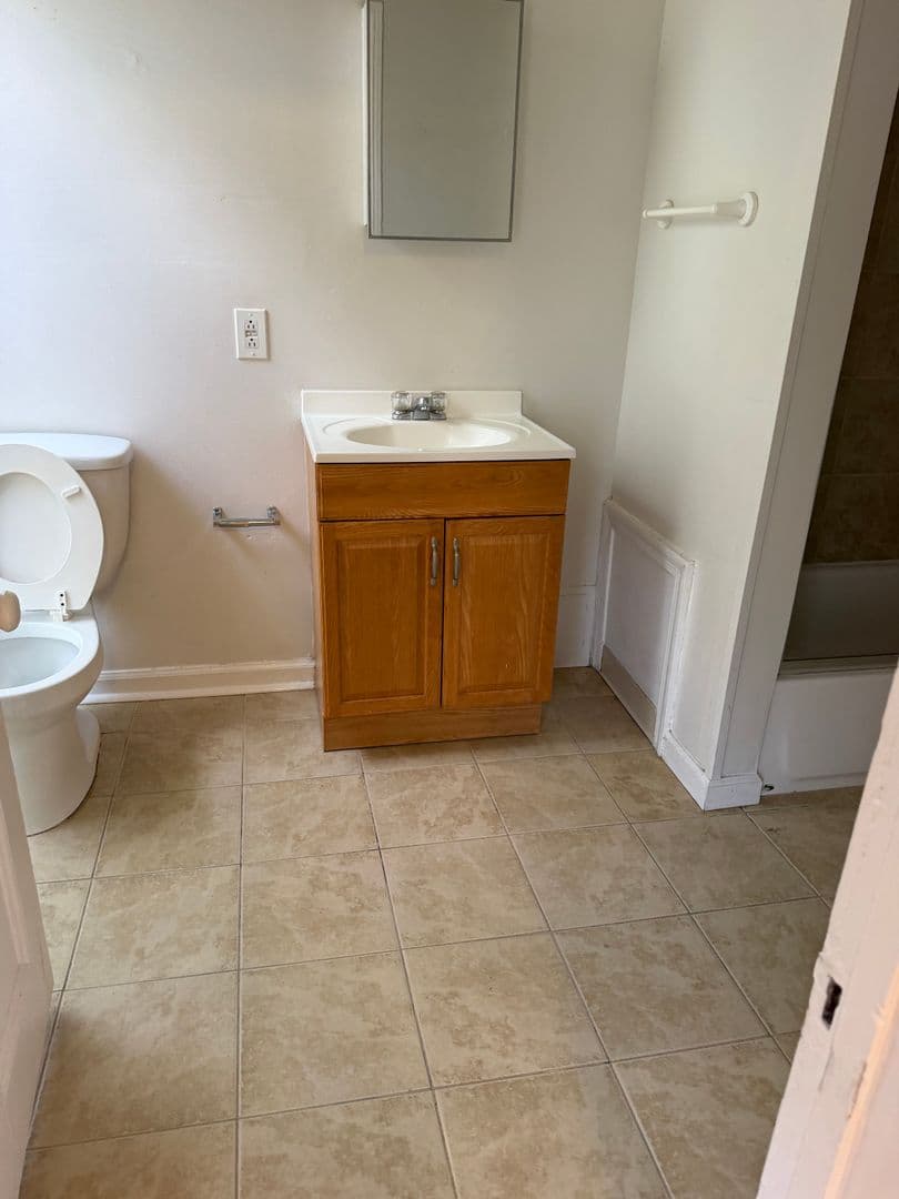 COLLEGE PARK Apartment: 7405 COLUMBIA AVENUE